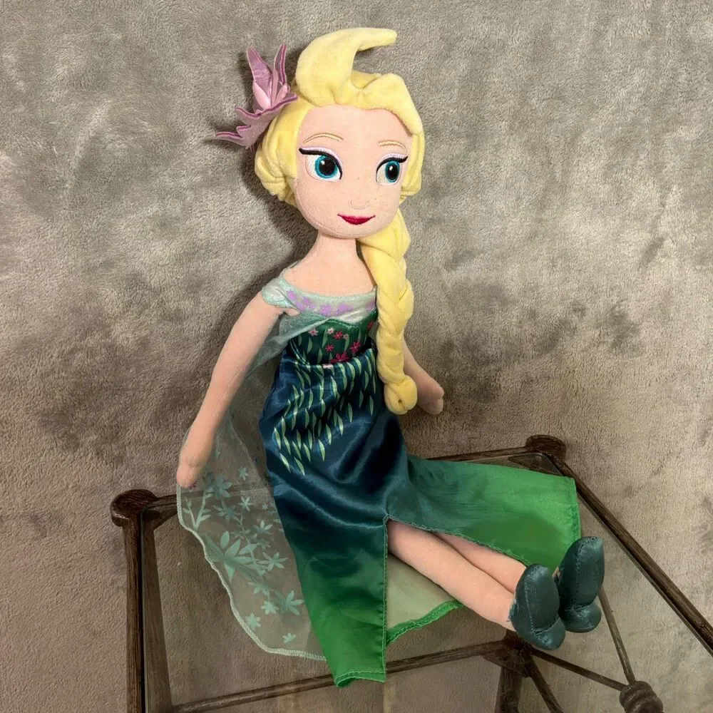 Disney Store Frozen Spring Fever Queen Elsa 18” Plush Doll Toy Green Dress